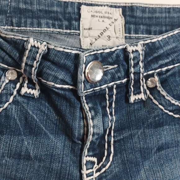 Shorts - Picture 7 of 10